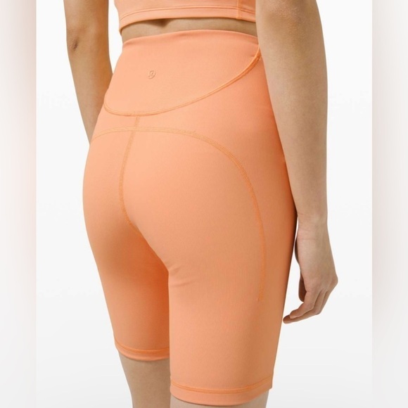 Lululemon Ribbed Contoured High Rise Short 8" Size 2 - Picture 5 of 10